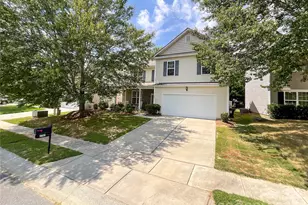 2702 Piersland Drive, Matthews, NC 28104 - Photo 2