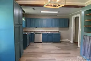 418 W E Padgett Rd, Bostic, NC 28018 - Photo 22