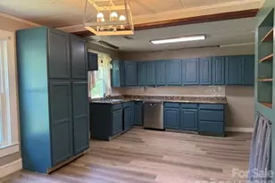 418 W E Padgett Rd, Bostic, NC 28018 - Photo 24