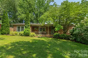 102 Azalea Dr, Waynesville, NC 28786 - Photo 1