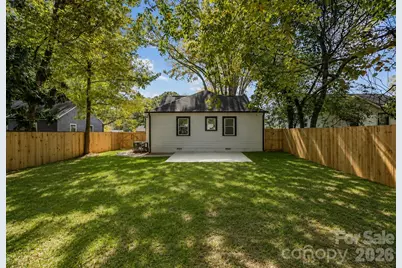 2104 St Mark Street, Charlotte, NC 28216 - Photo 4