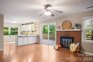 8 Galax Ln, Hendersonville, NC 28791 - Photo 16