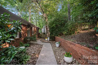 8 Galax Lane, Hendersonville, NC 28791 - Photo 6