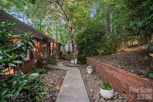8 Galax Ln, Hendersonville, NC 28791 - Photo 6