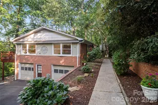 8 Galax Ln, Hendersonville, NC 28791 - Photo 1