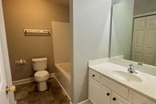 124 Crestwood Dr, Mount Holly, NC 28120 - Photo 8