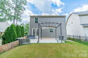 1829 Evergreen Dr, Charlotte, NC 28208 - Photo 32