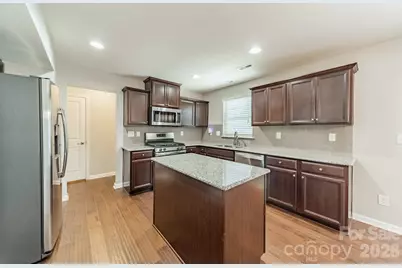 1829 Evergreen Drive, Charlotte, NC 28208 - Photo 12