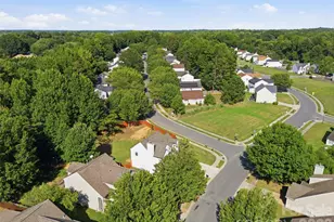 7204 Hidden Creek Dr, Charlotte, NC 28214 - Photo 36