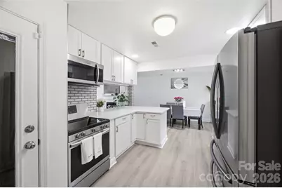 7204 Hidden Creek Drive, Charlotte, NC 28214 - Photo 12
