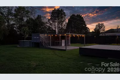 5795 Valley Field Road, Hickory, NC 28602 - Photo 6
