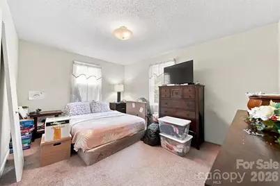 425 Heritage Farm Road, Hickory, NC 28601 - Photo 12