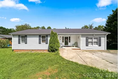 425 Heritage Farm Road, Hickory, NC 28601 - Photo 1
