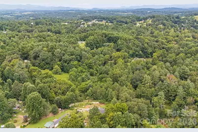 99999 Mid Court Drive, Asheville, NC 28804 - Photo 8