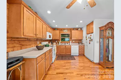 185 Blue Bird Lane, Spruce Pine, NC 28777 - Photo 8
