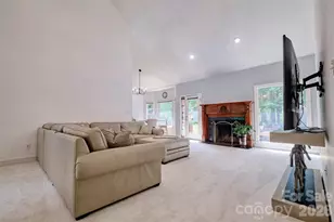 2143 Peninsula Dr, Lake Wylie, SC 29710 - Photo 4