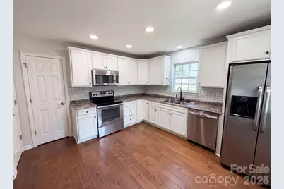 10933 Pointer Ridge Drive, Charlotte, NC 28214 - Photo 6