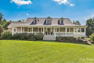 34 Ridge Glen Ln, Leicester, NC 28748 - Photo 2