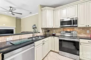 8124 Village Harbor Dr, Cornelius, NC 28031 - Photo 4