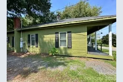 303 W B Street, Newton, NC 28658 - Photo 2
