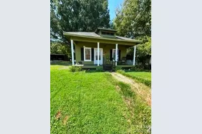 303 W B Street, Newton, NC 28658 - Photo 1