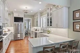 8843 Heydon Hall Cir, Charlotte, NC 28210 - Photo 12
