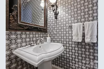 8843 Heydon Hall Circle, Charlotte, NC 28210 - Photo 24