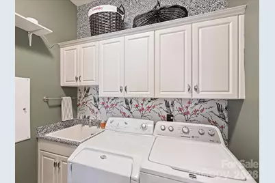 8843 Heydon Hall Circle, Charlotte, NC 28210 - Photo 26