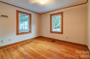 103 S Main St, Weaverville, NC 28787 - Photo 14