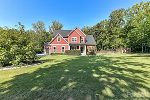 555 Shepherd Ln, Clover, SC 29710 - Photo 2