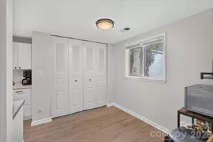 1623 Van Dyke Dr, Charlotte, NC 28213 - Photo 8