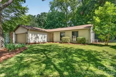 1623 Van Dyke Drive, Charlotte, NC 28213 - Photo 2