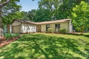 1623 Van Dyke Dr, Charlotte, NC 28213 - Photo 2
