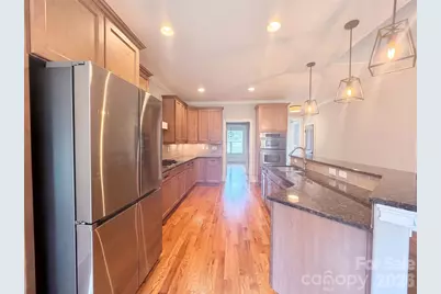 131 Lakeshore Hills Drive, Mooresville, NC 28117 - Photo 2