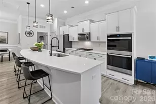 5614 Casper Dr, Charlotte, NC 28214 - Photo 10