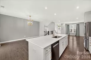 2017 Birchside Dr, Charlotte, NC 28205 - Photo 18