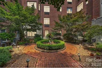 301 W 10th Street #308, Charlotte, NC 28202 - Photo 2