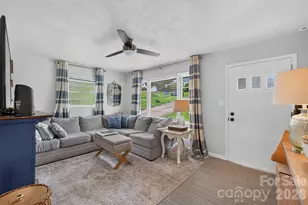 1063 14th Ave NW, Hickory, NC 28601 - Photo 6