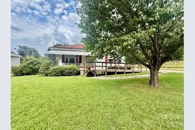 36 Holly Street, Great Falls, SC 29055 - Photo 2