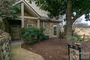 162 Stonecrest Ct, Lake Lure, NC 28746 - Photo 2