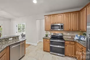 9118 Spratt Ln, Waxhaw, NC 28173 - Photo 12