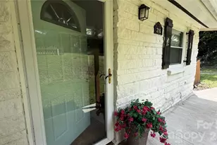 216 Auten Cir, Mount Holly, NC 28120 - Photo 2