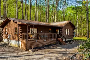 398 Locust Dr, Maggie Valley, NC 28751 - Photo 2