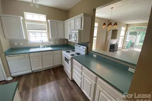 5422 Waverly Lynn Ln, Charlotte, NC 28269 - Photo 4