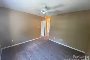 5422 Waverly Lynn Ln, Charlotte, NC 28269 - Photo 18