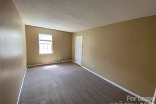 5422 Waverly Lynn Ln, Charlotte, NC 28269 - Photo 22