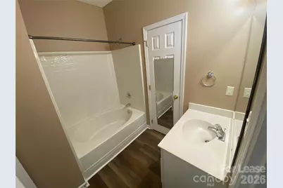 5422 Waverly Lynn Lane, Charlotte, NC 28269 - Photo 12