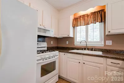 609 Blythe Street, Shelby, NC 28152 - Photo 8