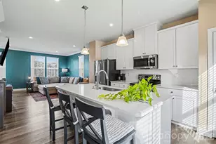 1546 Aspire St, Charlotte, NC 28262 - Photo 6