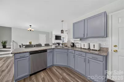 2047 Sonoma Valley Drive, Charlotte, NC 28214 - Photo 10